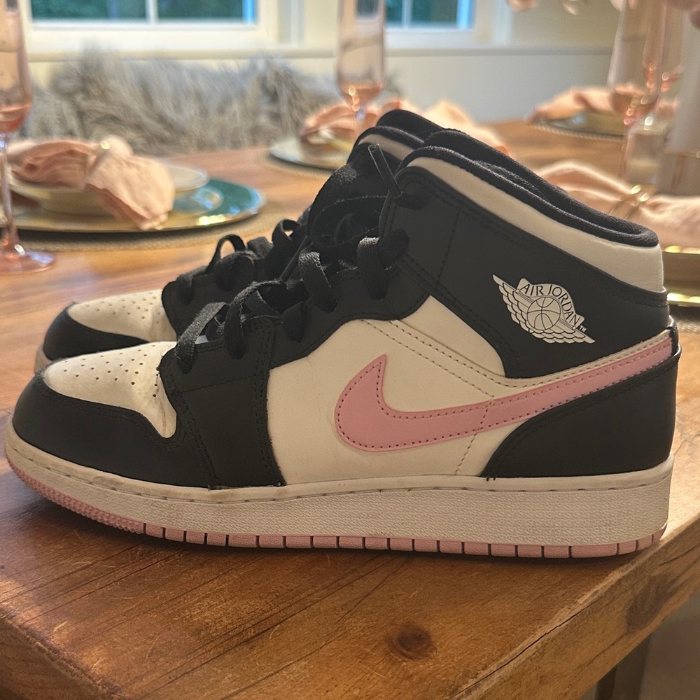 Jordan Women's Black and Pink High-Top Sneakers